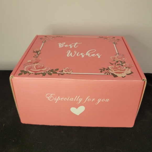 Gift set - Picture 3 of 8